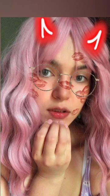 Photo of model @burbujitta