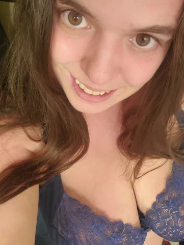 Photo of model @bustystclaire898free