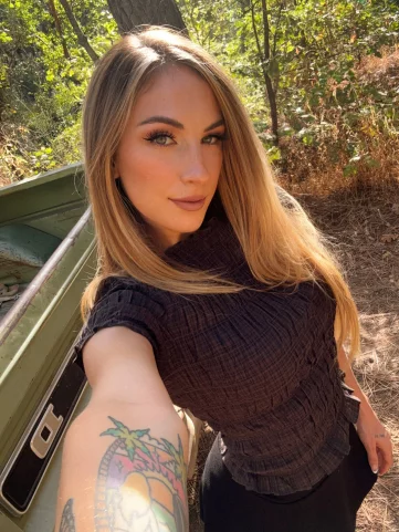 Photo of model @californiacalliexo