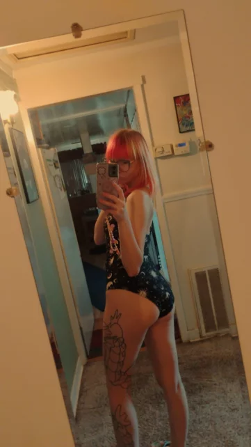 Photo of model @candycane1004