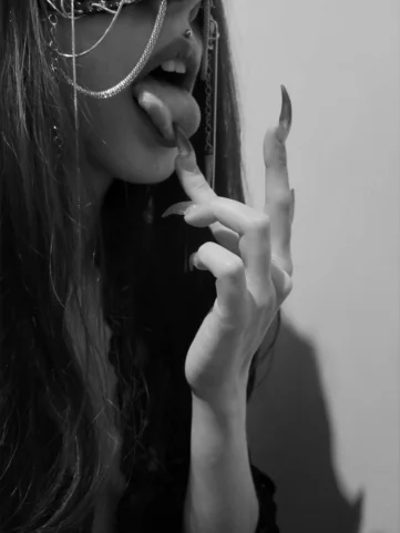 Photo of model @carmillasyn