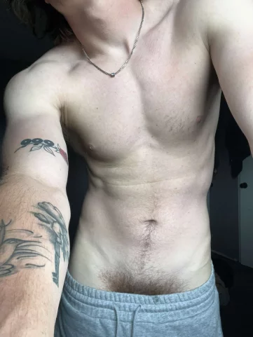 Photo of model @carterchasefree