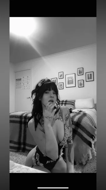 Photo of model @cheeky_devil9054