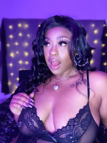 Photo of model @cheriserozefree