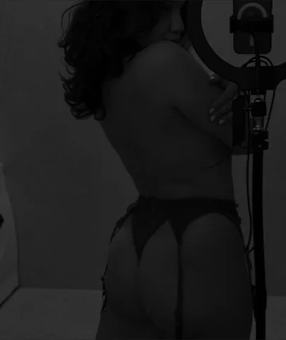 Photo of model @cherrry56