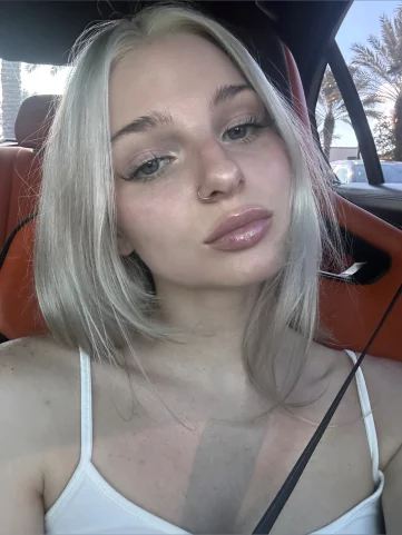 Photo of model @chloespicexo