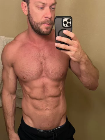 Photo of model @chris_carpenter
