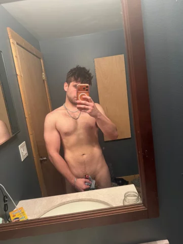 Photo of model @claytonwhiteof