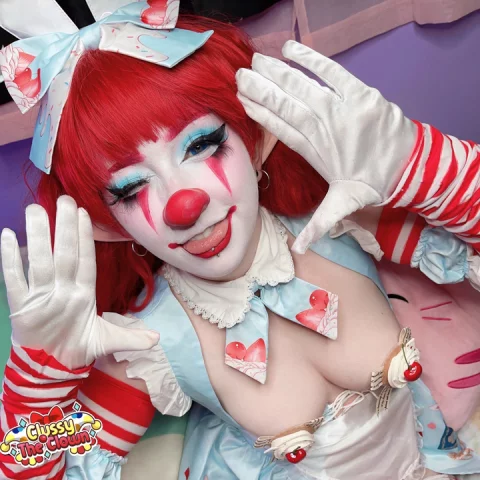 Photo of model @clussytheclownfree