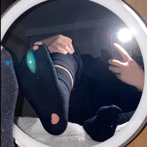 Photo of model @collegeboysfeet