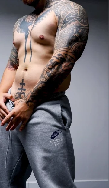 Photo of model @conzofree