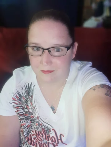 Photo of model @countrymom82
