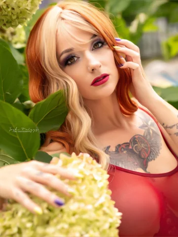 Photo of model @creepypinkyg13