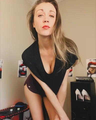 Photo of model @cruellacrave