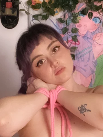 Photo of model @crysta.clawthorne