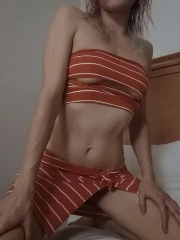 Photo of model @curvyycandyyfree