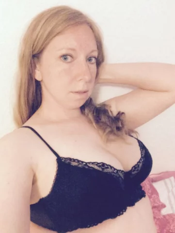 Photo of model @cutesycougar