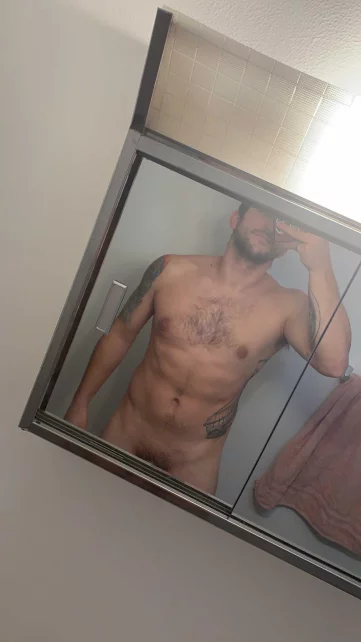 Photo of model @dad-nextdoor