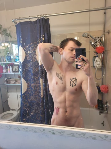 Photo of model @daddydarius1
