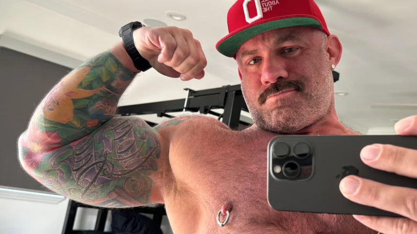 Photo of model @daddygymrat