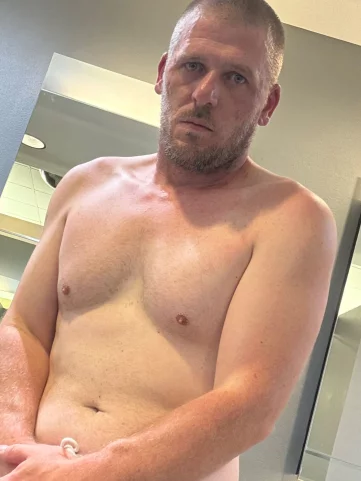 Photo of model @daddyking1986