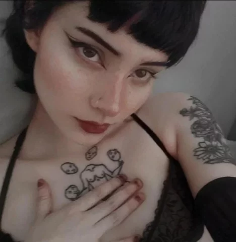Photo of model @daddysbrat420
