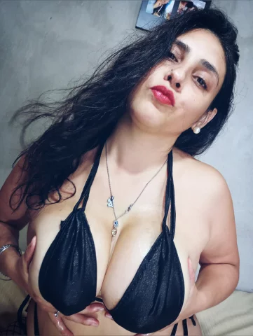 Photo of model @daiu_big_boobs