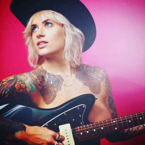 Photo of model @darcidarlin