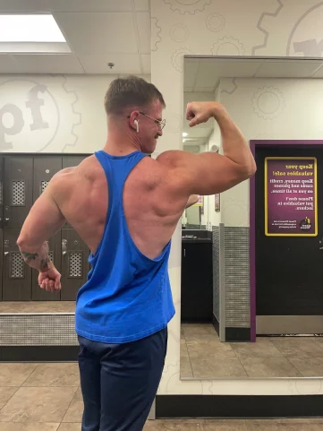 Photo of model @deadliftdaddyz