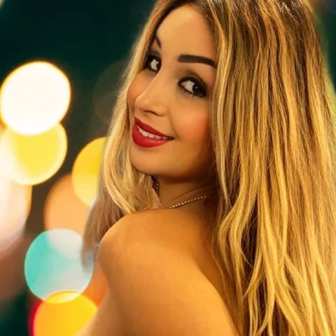 Photo of model @deessesonia_fr
