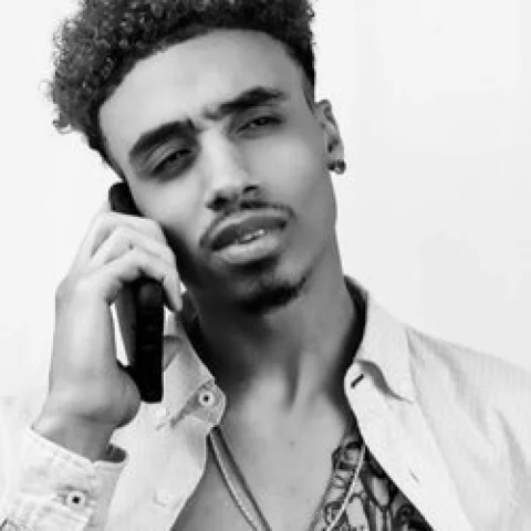 Photo of model @delofroze