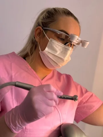 Photo of model @dentalfet_duo