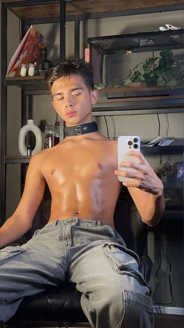Photo of model @derekpalacioss