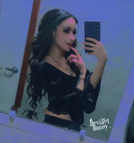Photo of model @deviantbunnyfree