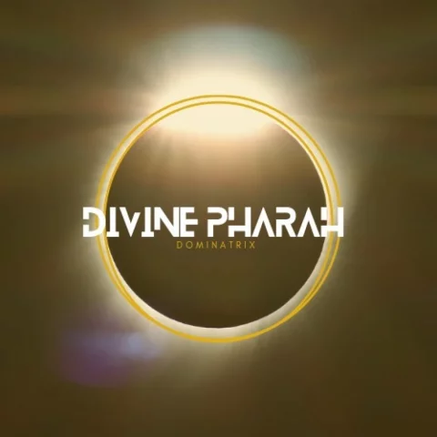 Photo of model @divinepharah