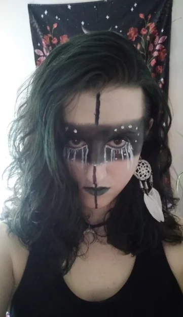 Photo of model @doe-eyes