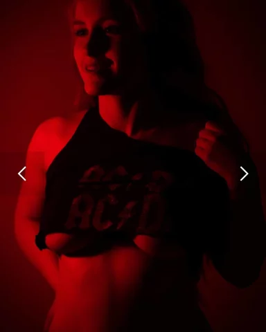 Photo of model @dova.lancaster