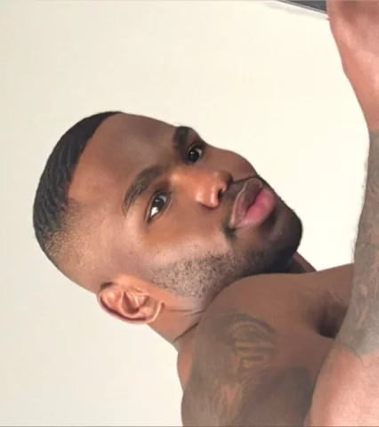 Photo of model @drvcodom