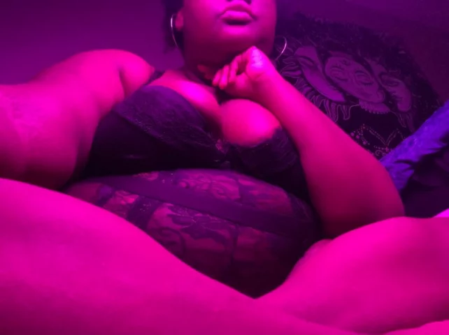 Photo of model @duchesscocoa