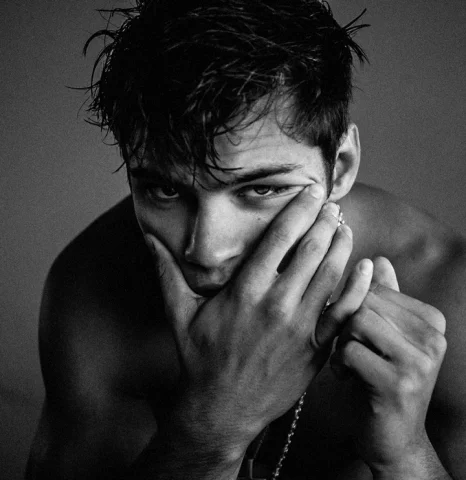 Photo of model @dylangeick