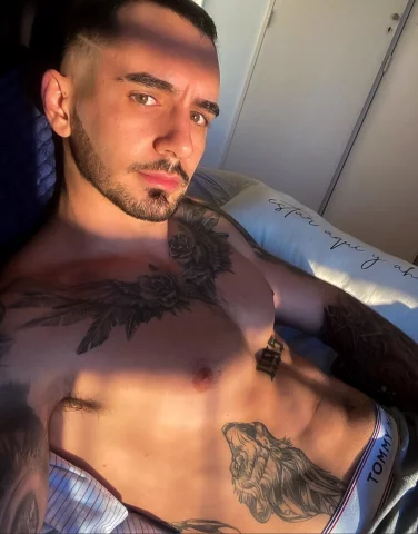 Photo of model @eldesc0