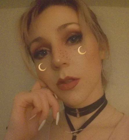 Photo of model @elliebeansfree