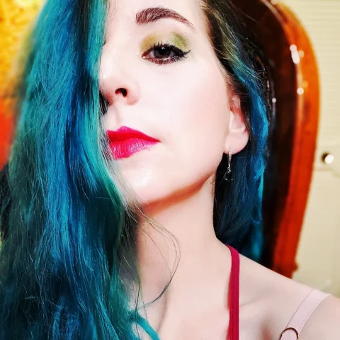 Photo of model @emilyuncoveredfree