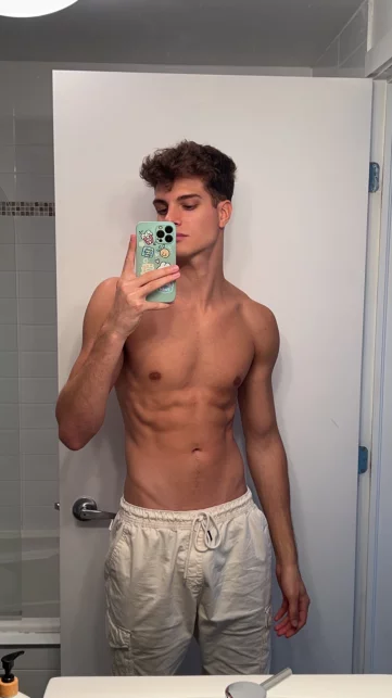 Photo of model @ethan_free