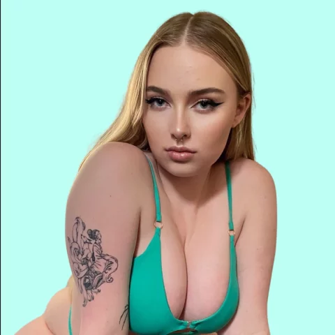 Photo of model @evalynxo