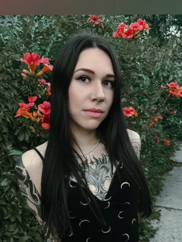 Photo of model @explorewithlola