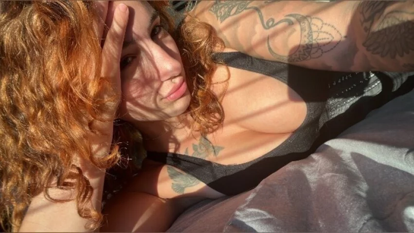 Photo of model @extraroxy