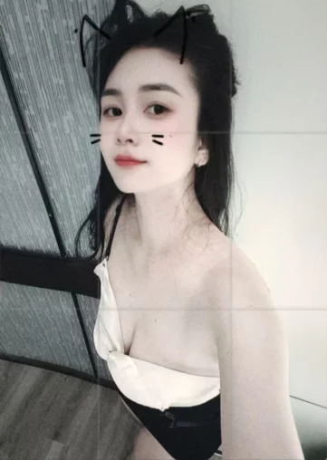 Photo of model @fannyzhou