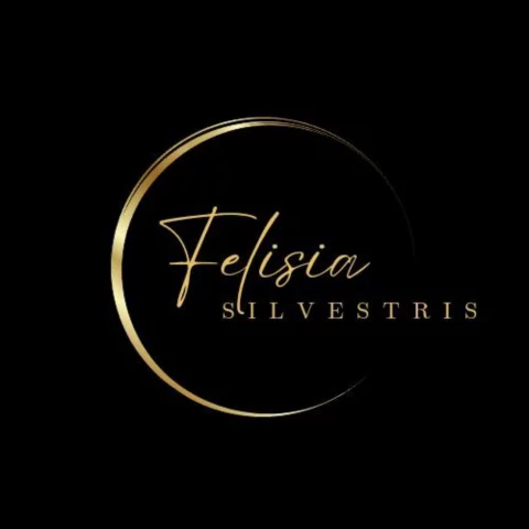 Photo of model @felisia_silvestris