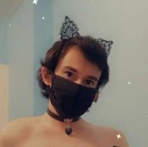 Photo of model @femboyirish